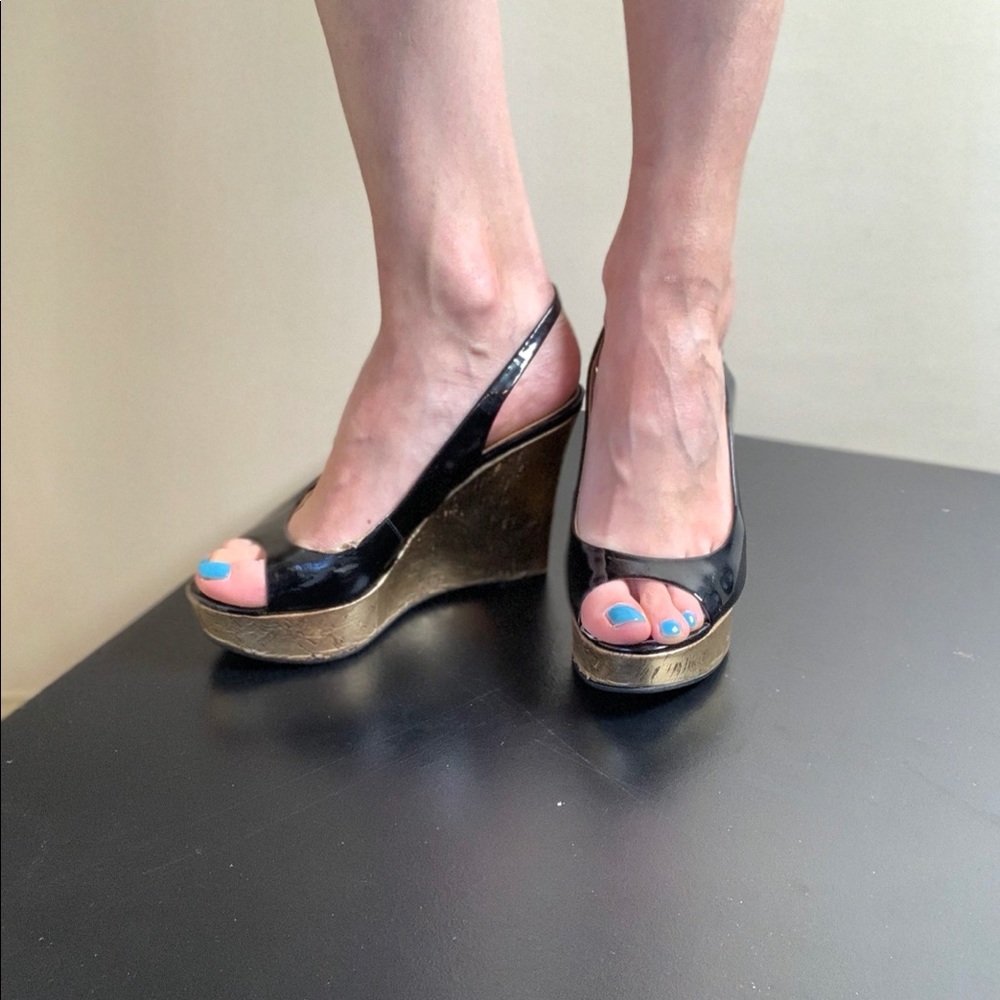 GUESS 🌟 Wedges - Picture 8 of 9